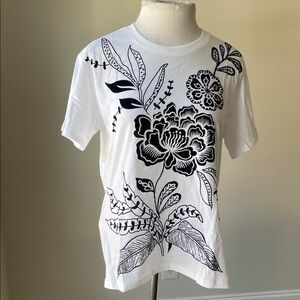 Johnny Was Black and White Botanical Short Sleeve Tee